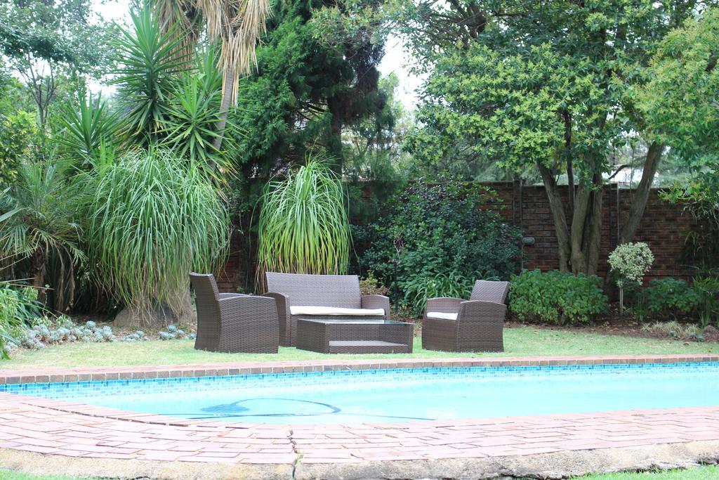 The Pecan Tree Guesthouse Sandton Eksteriør bilde